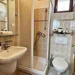 Brigetio Kuria Villa *